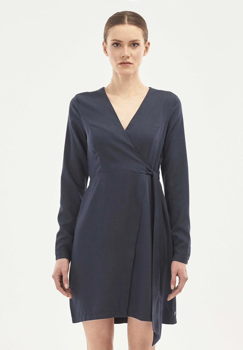 Kleid aus TENCEL™ Lyocell mit Taillengürtel
