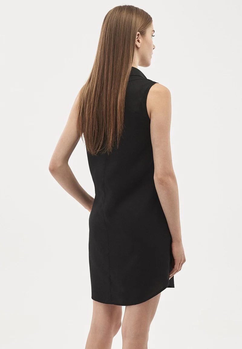 Kleid aus TENCEL™ Lyocell mit Hemdkragen