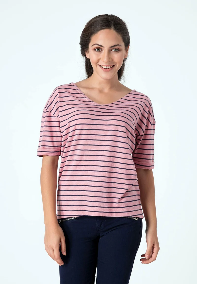 Gestreiftes T-Shirt mit 1/2 Arm und längerem Rückenteil