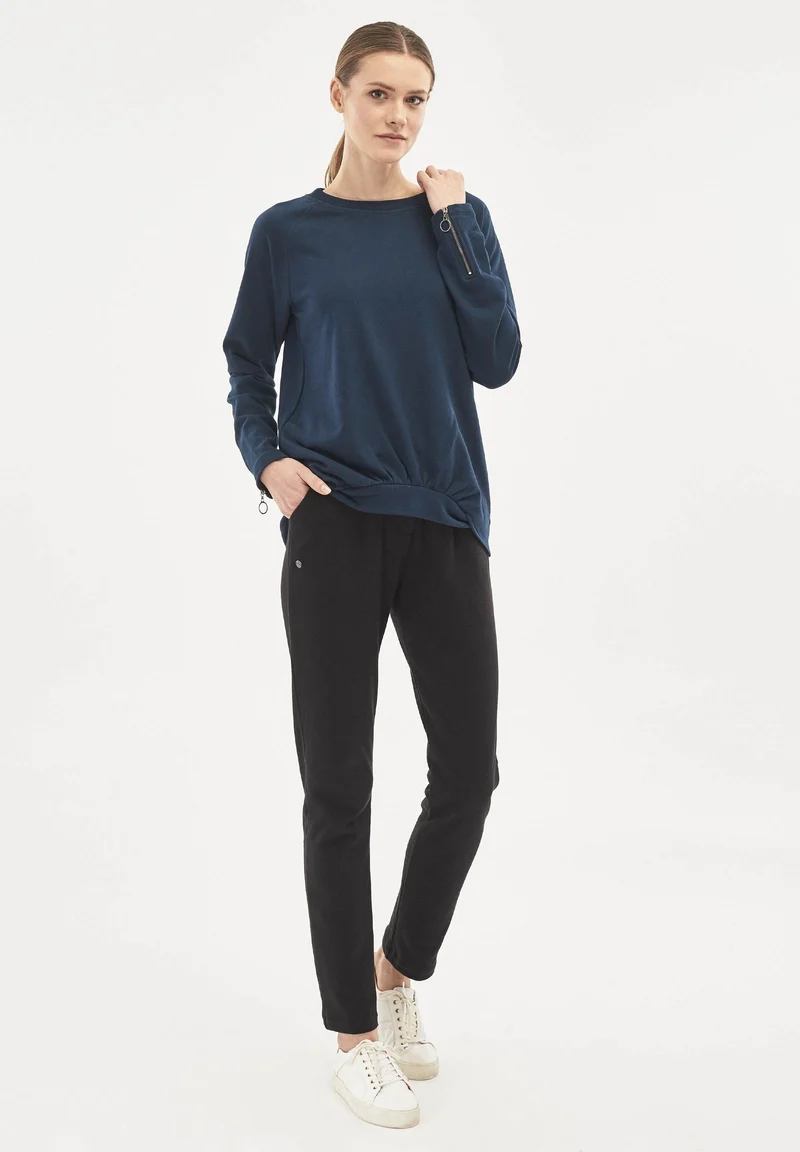 Sweatshirt aus Bio-Baumwolle mit stylischem Saum
