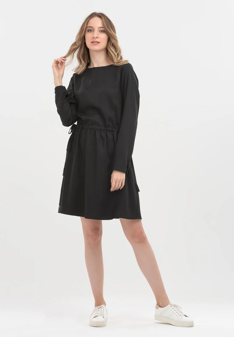Kleid aus TENCEL™ Lyocell mit U-Boot-Ausschnitt