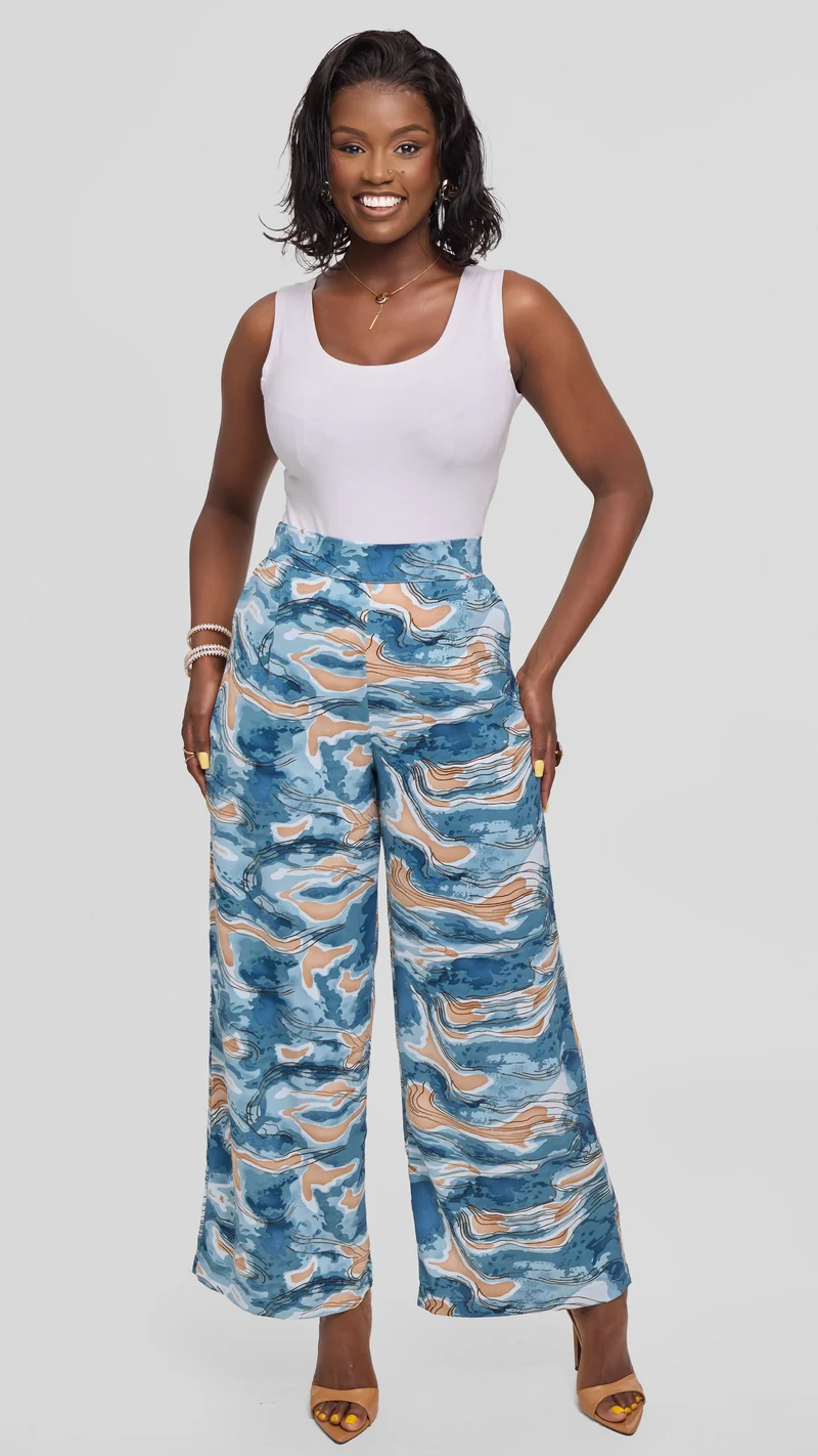 Vivo Maisha Straight Leg Pants in Crepe - Brown / Blue Print