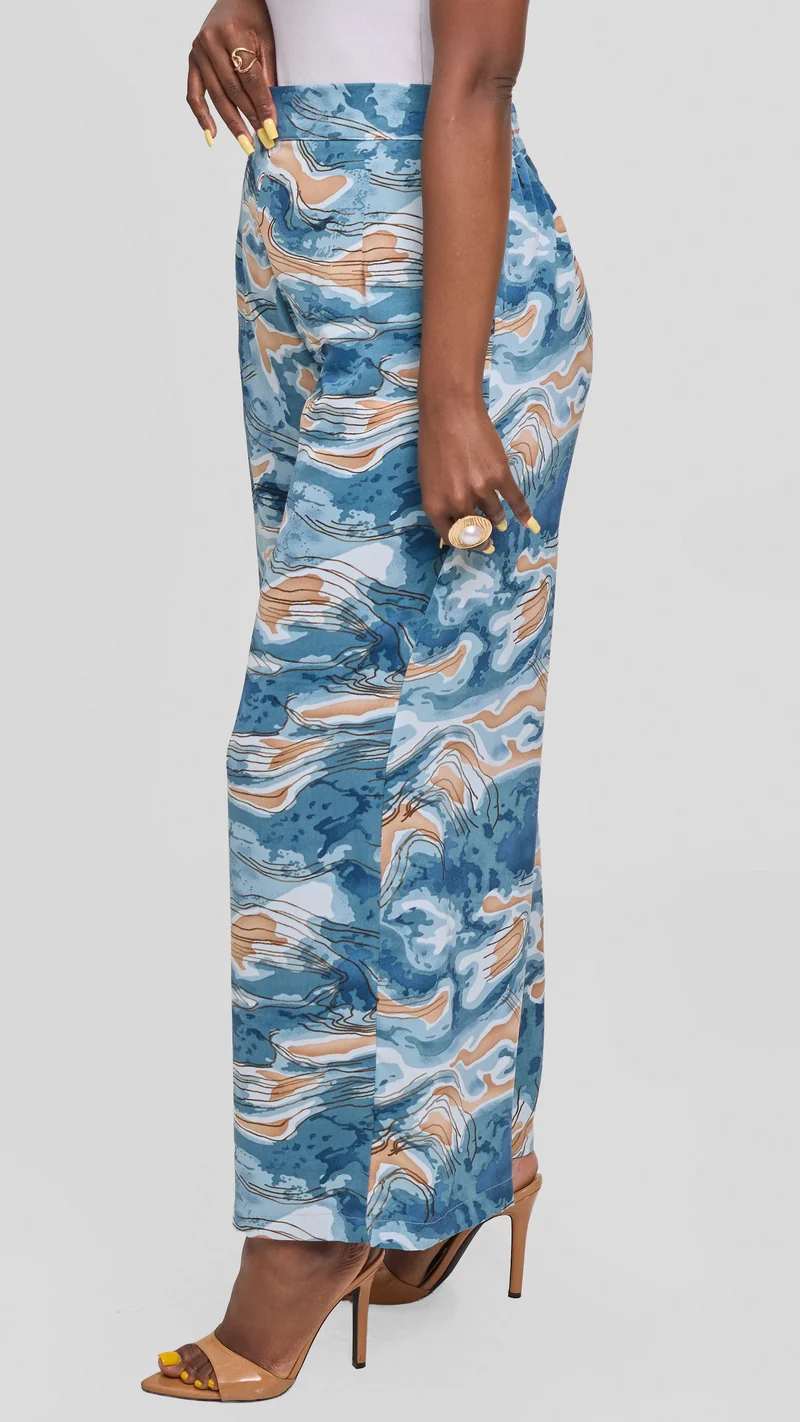 Vivo Maisha Straight Leg Pants in Crepe - Brown / Blue Print