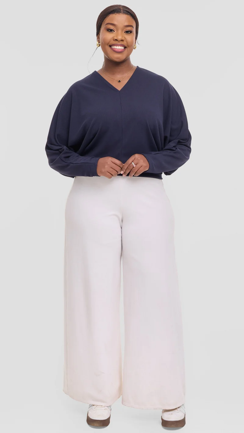 Vivo Tanda V-Neck Top in Stretch Rib - Navy