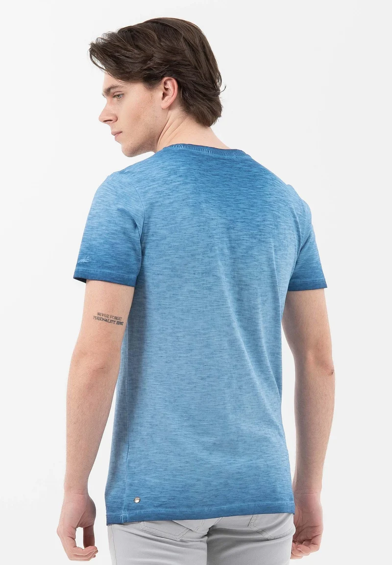 Garment Dyed T-Shirt aus Bio-Baumwolle mit Rubik's Cube-Print