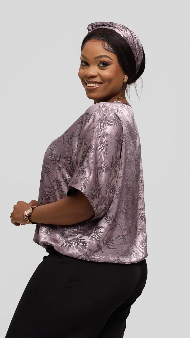 Vivo Liora Drawstring Kimono Sleeve Top in Textured Satin - Taupe Print