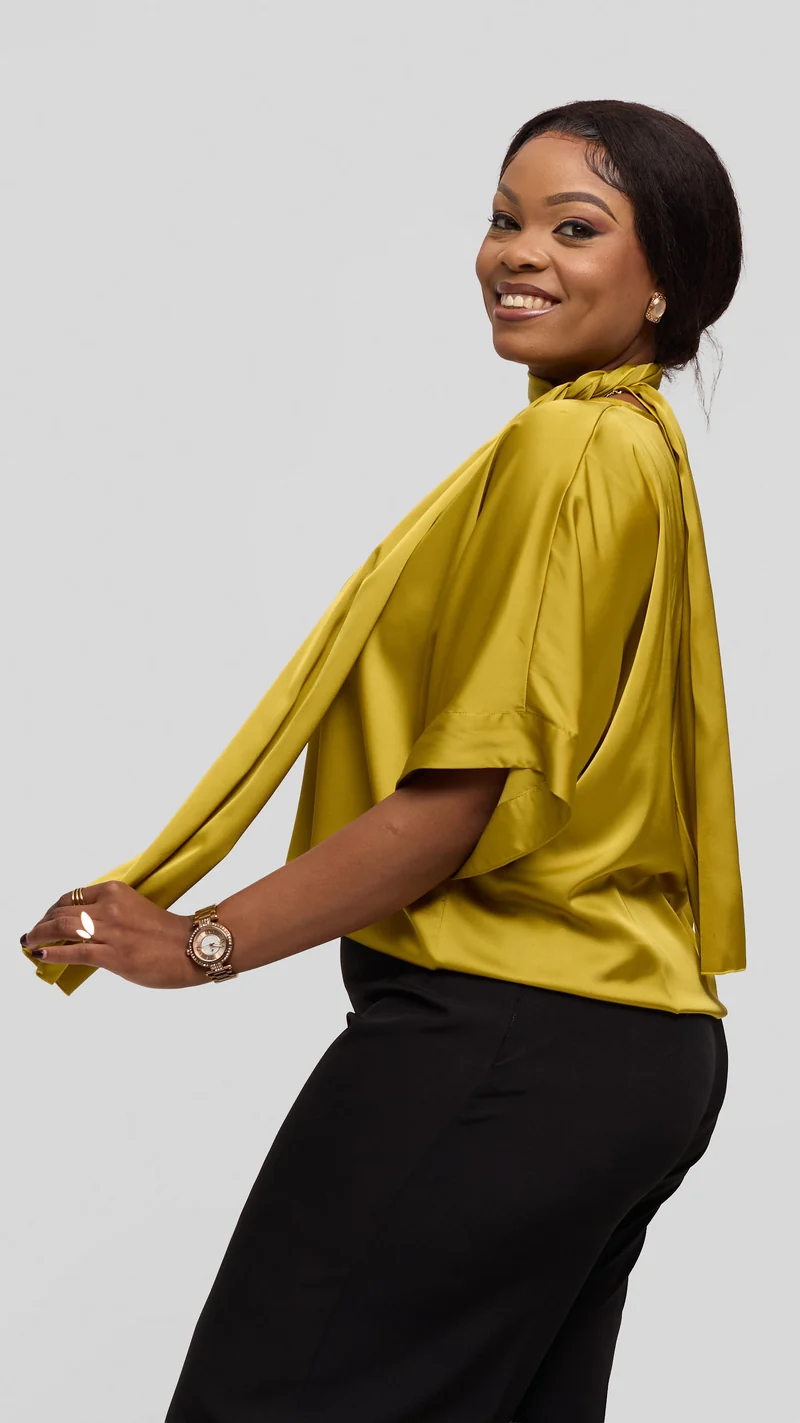 Vivo Liora Drawstring Kimono Sleeve Top in Textured Satin - Olive