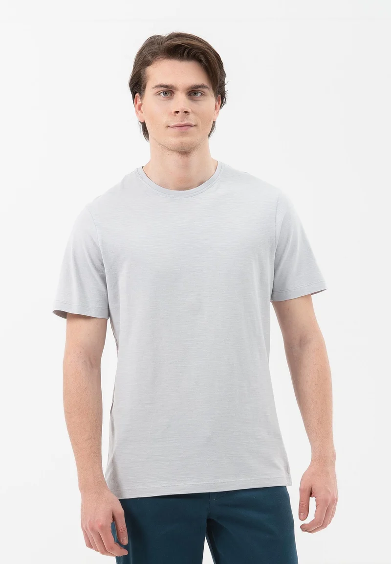 Basic T-Shirt aus Bio-Baumwolle