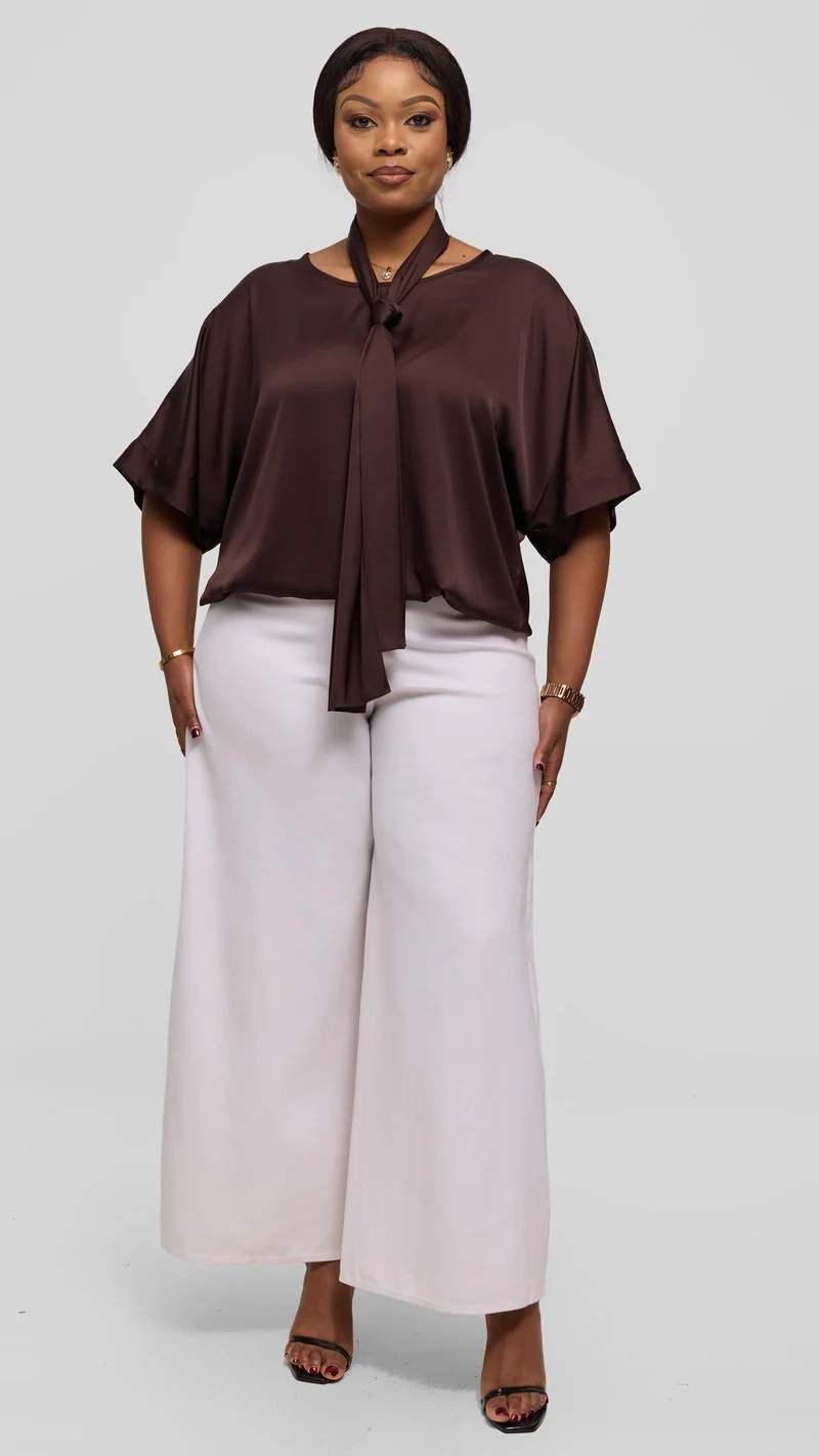 Vivo Liora Drawstring Kimono Sleeve Top in Textured Satin - Chocolate
