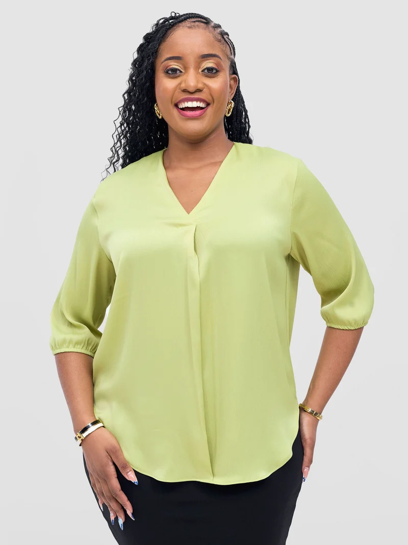 Vivo Dua 3/4 Sleeved V Neck Shirt in Crepe - Lime