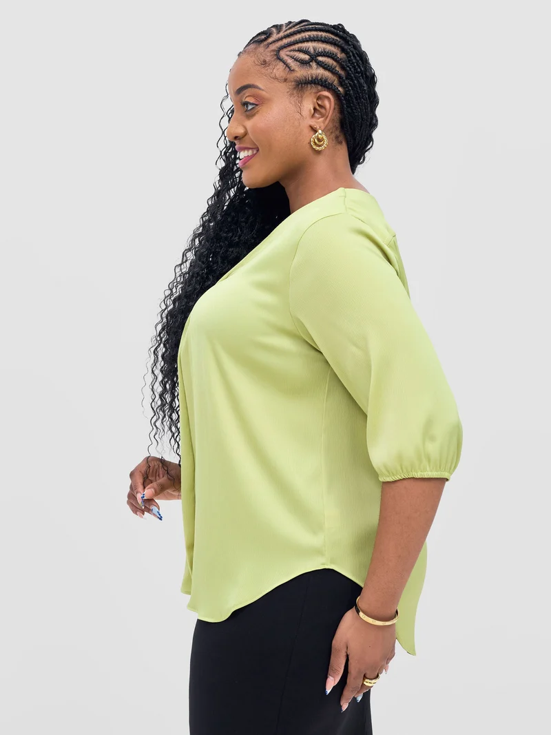 Vivo Dua 3/4 Sleeved V Neck Shirt in Crepe - Lime