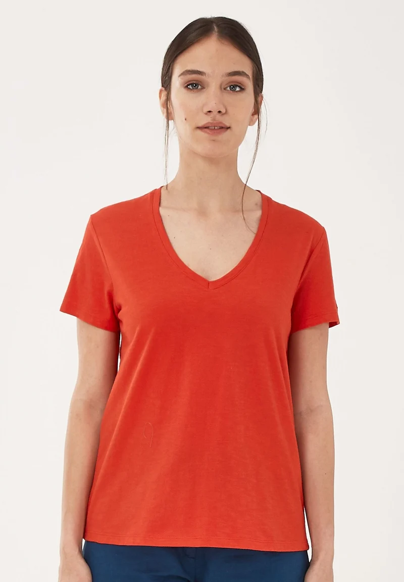 Basic T-Shirt aus Bio-Baumwolle mit V-Ausschnitt