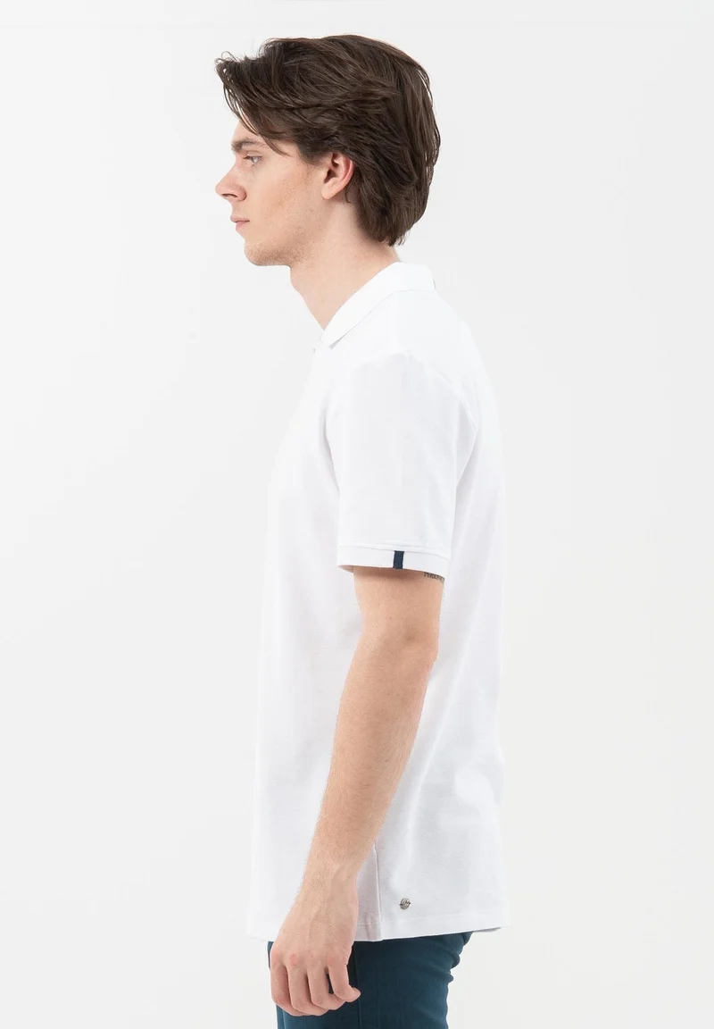 Poloshirt aus Bio-Baumwolle mit V-Ausschnitt