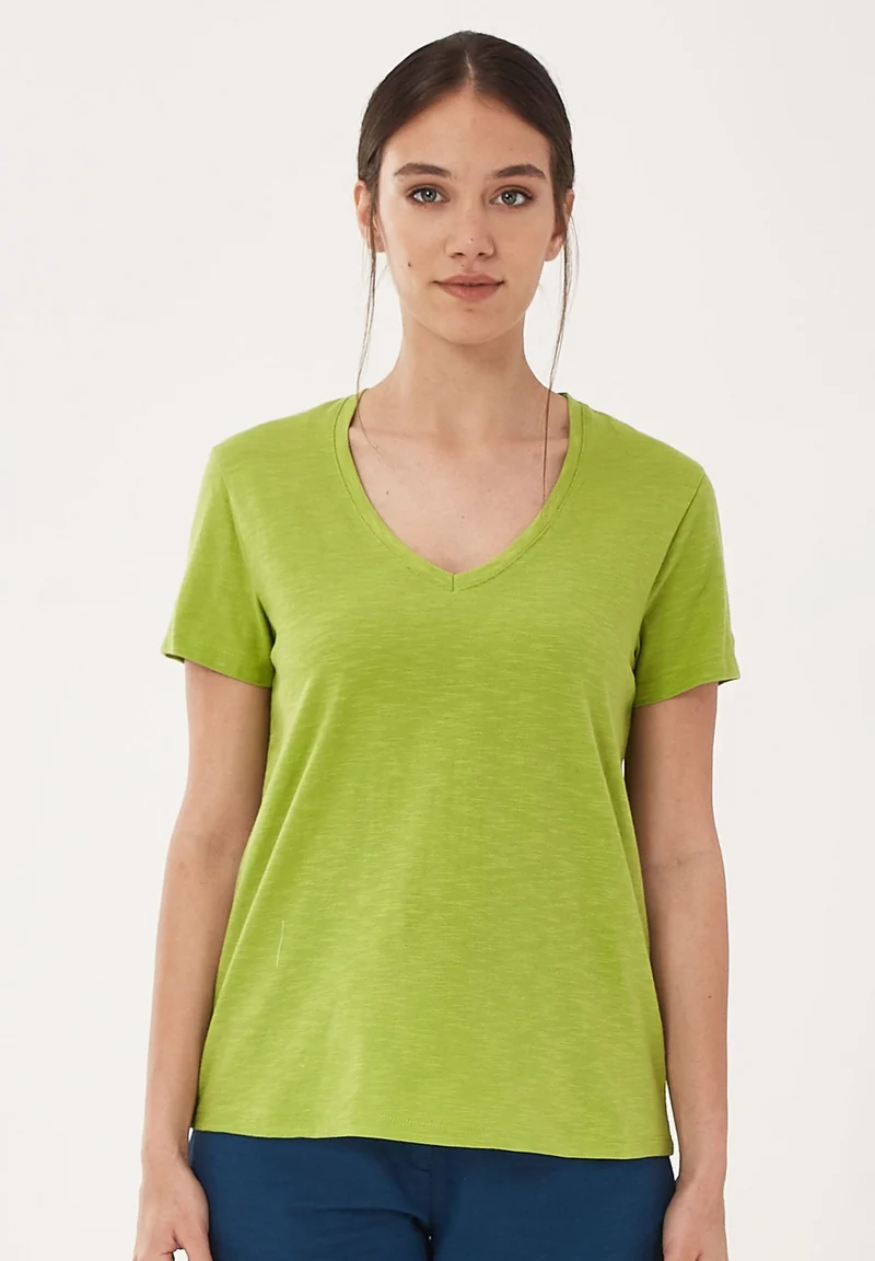 Basic T-Shirt aus Bio-Baumwolle mit V-Ausschnitt
