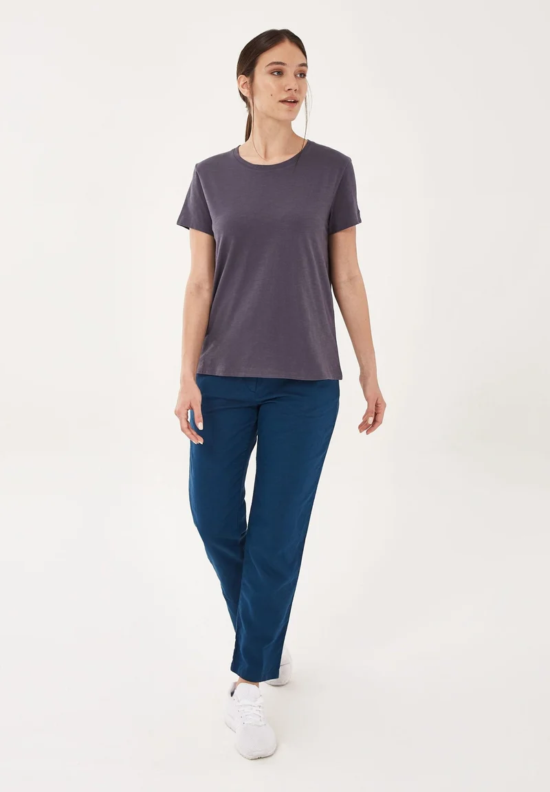 Basic T-Shirt aus Bio-Baumwolle