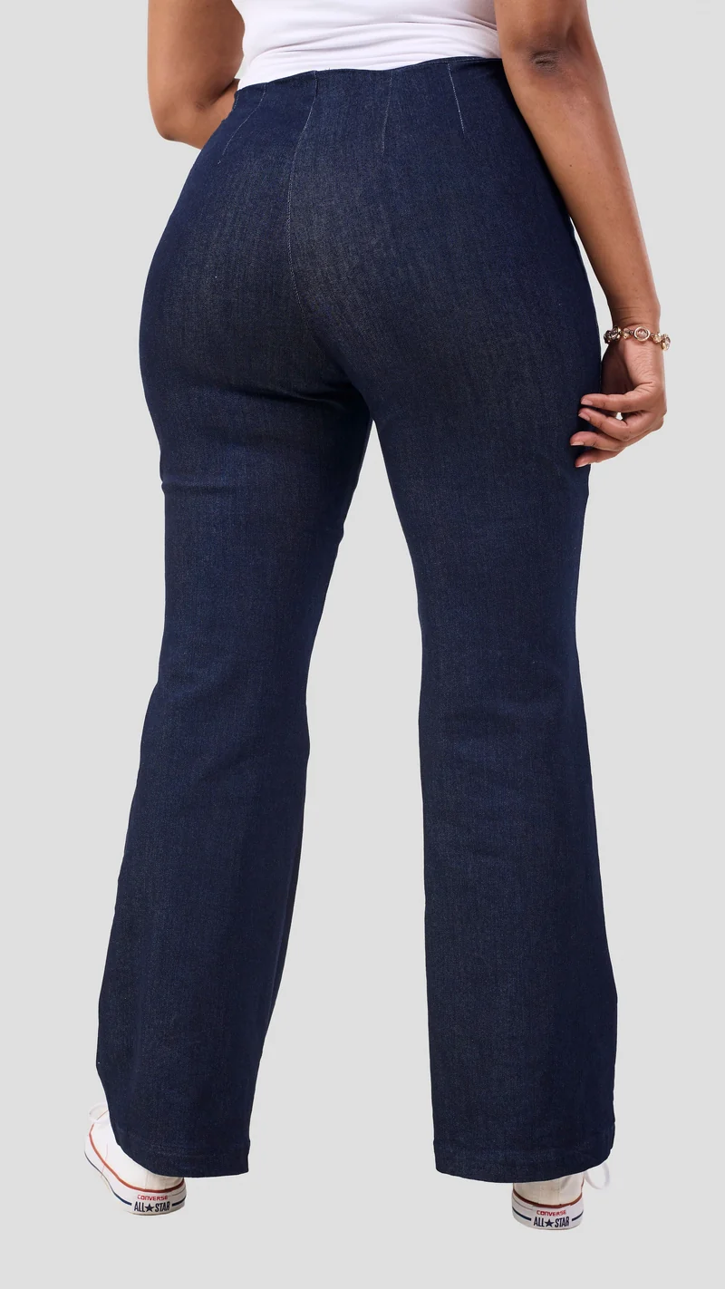 Vivo Lulu Flared Pants In Denim - Navy