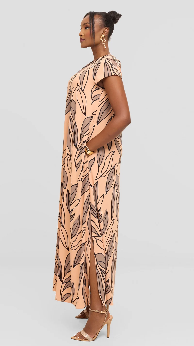 Vivo Kani Cap Sleeve Maxi Dress in Textured Crepe - Peach / Black Zera Print