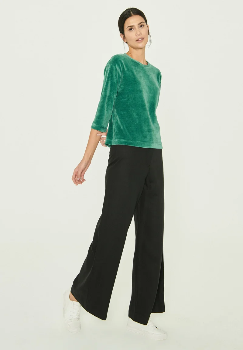 Samtbluse aus Bio-Baumwolle und Recyceltes Polyester mit Stickerei