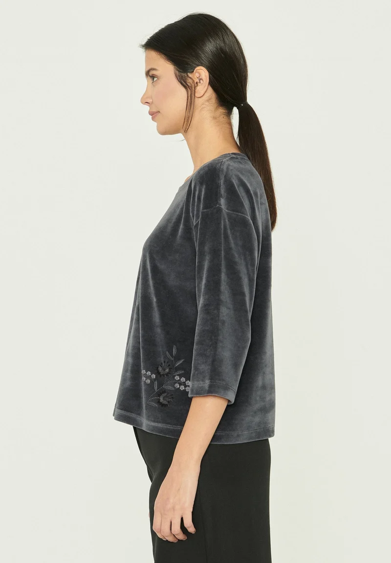 Samtbluse aus Bio-Baumwolle und Recyceltes Polyester mit Stickerei