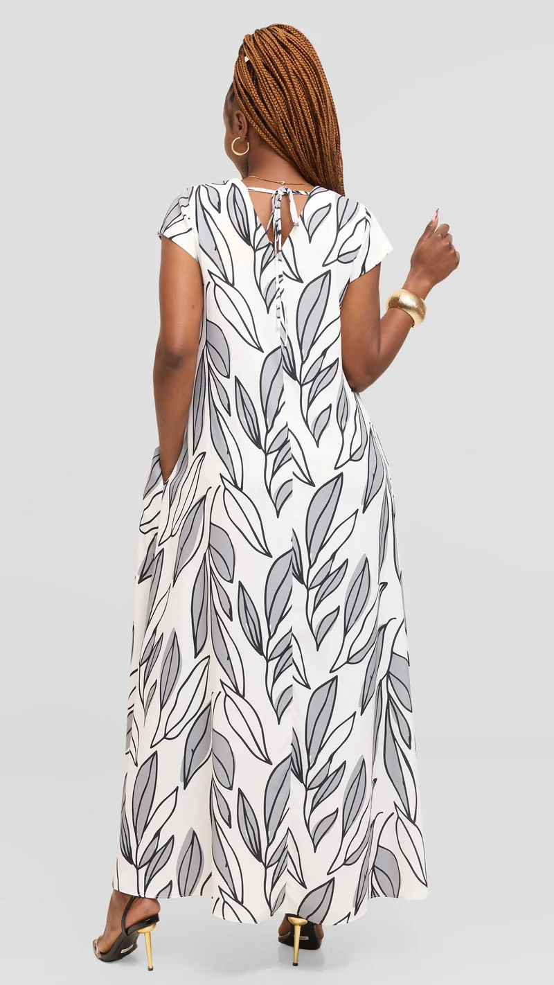 Vivo Kani Cap Sleeve Maxi Dress in Textured Crepe - Off White / Black Zera Print