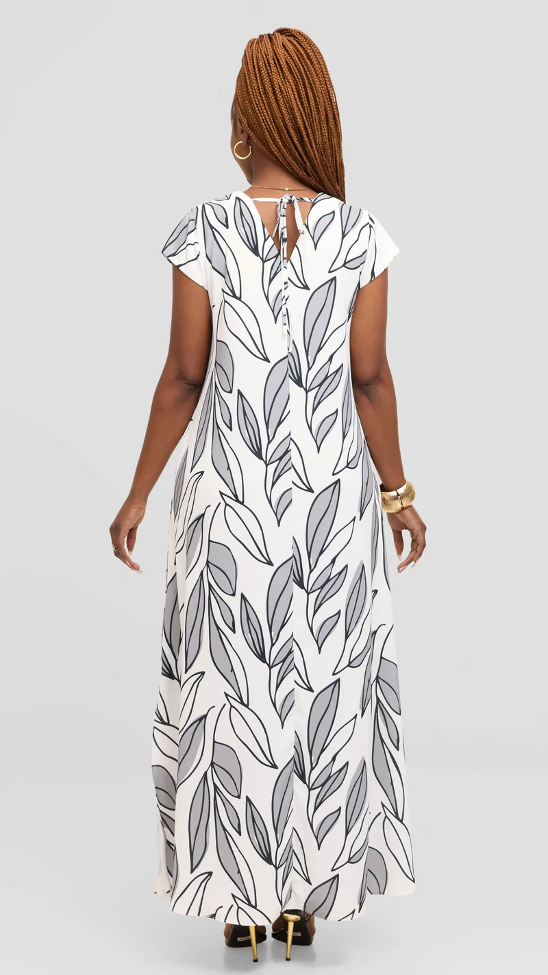 Vivo Kani Cap Sleeve Maxi Dress in Textured Crepe - Off White / Black Zera Print