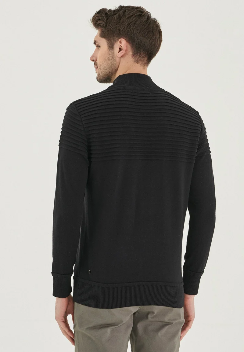 Rollkragenpullover aus Bio-Baumwolle