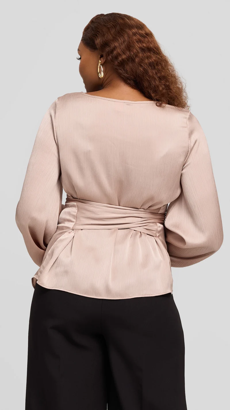 Vivo Izzy Bishop Sleeve Top in Textured Satin - Light Taupe