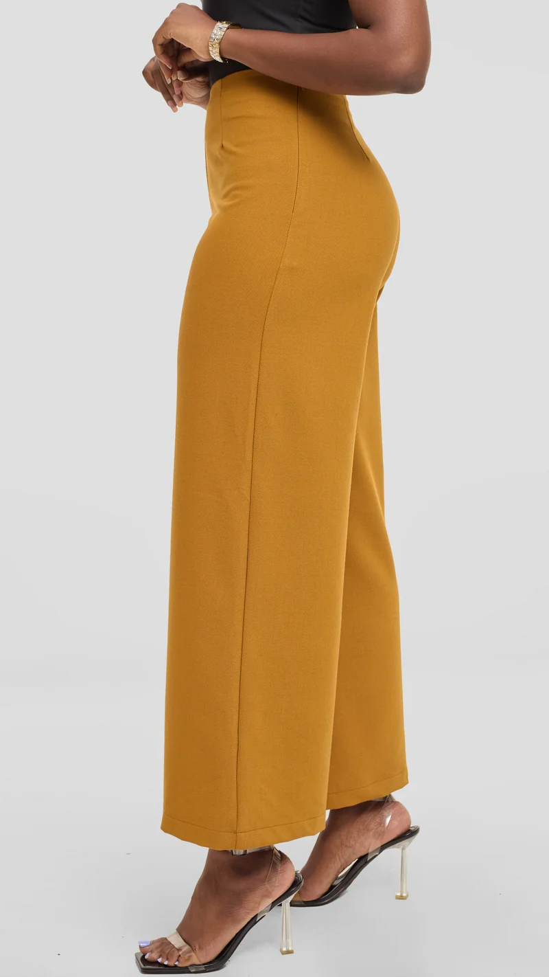 Vivo Diella Wide Leg Pants in Twill - Gold