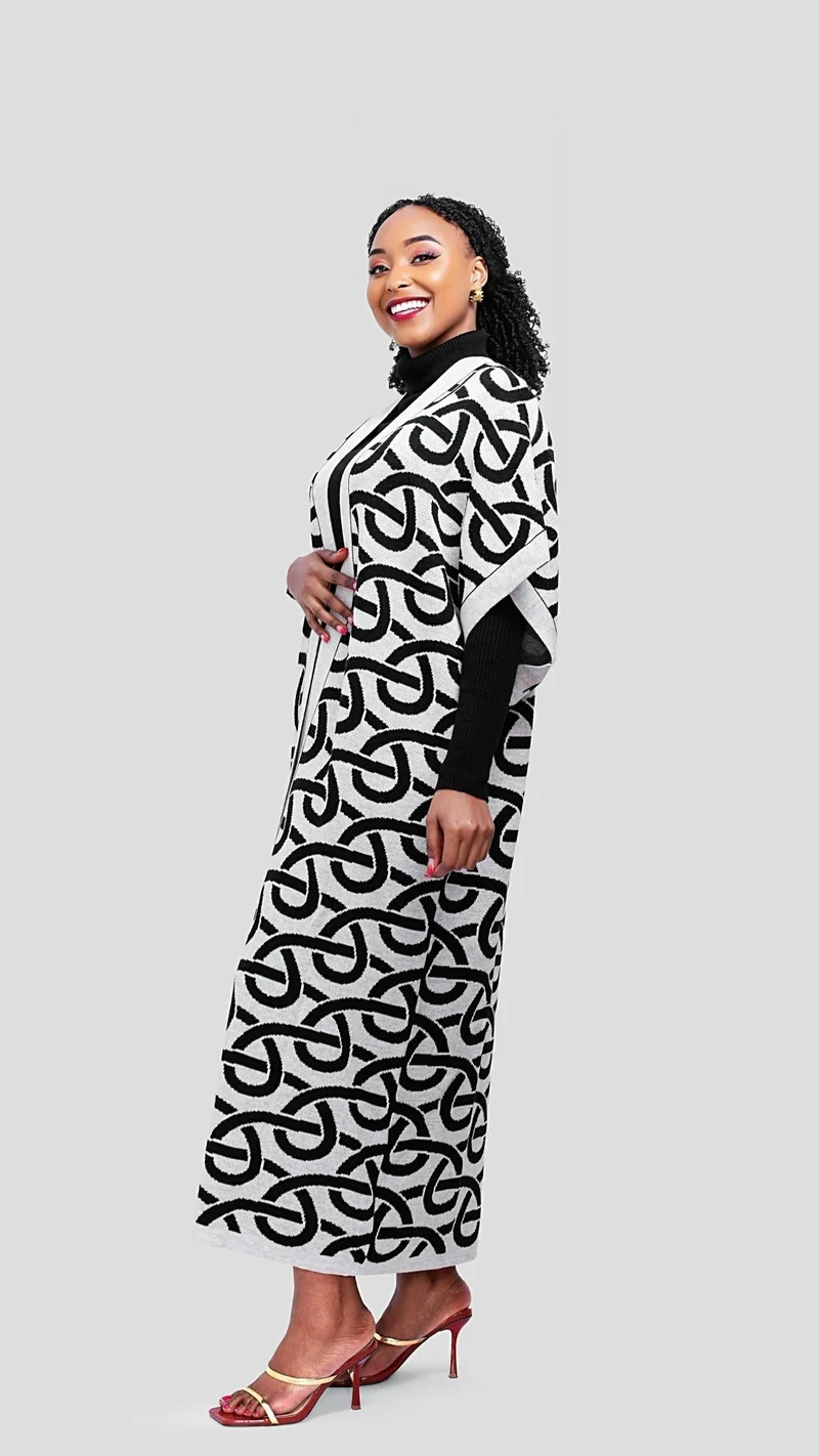 The Fashion Frenzy Kimono - Champagne / Black