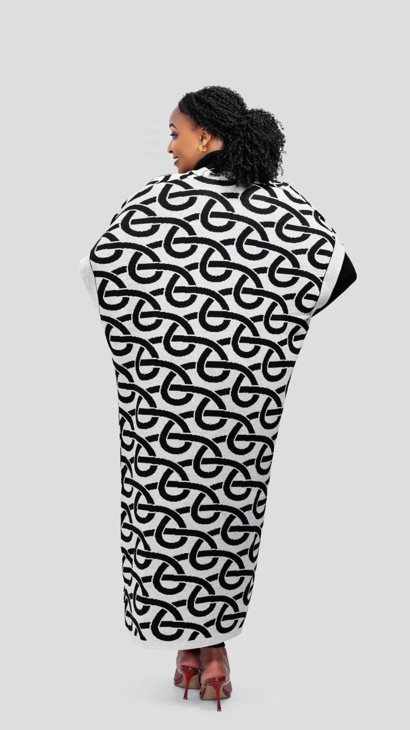 The Fashion Frenzy Kimono - Champagne / Black