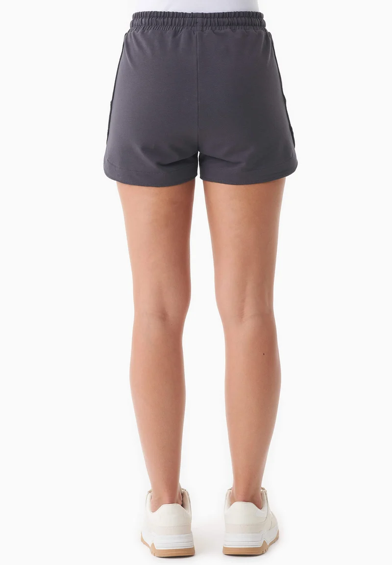 SANNDRA | Leichte Sweatshorts aus Bio-Baumwolle