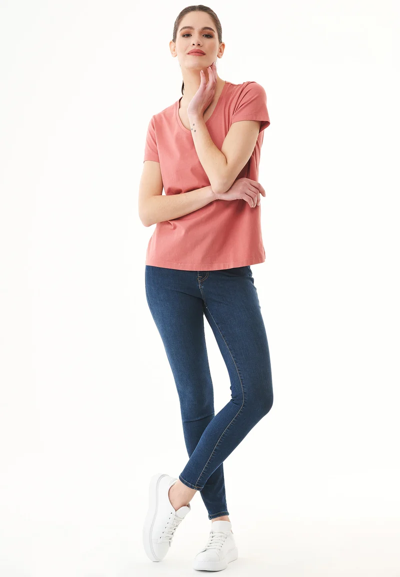 Natural Dye T-Shirt aus Bio-Baumwolle