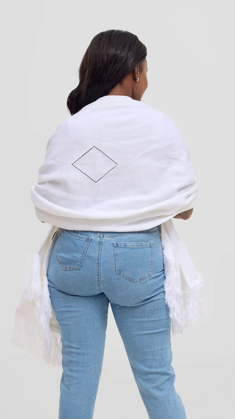 Anel's Diamond Poncho - White
