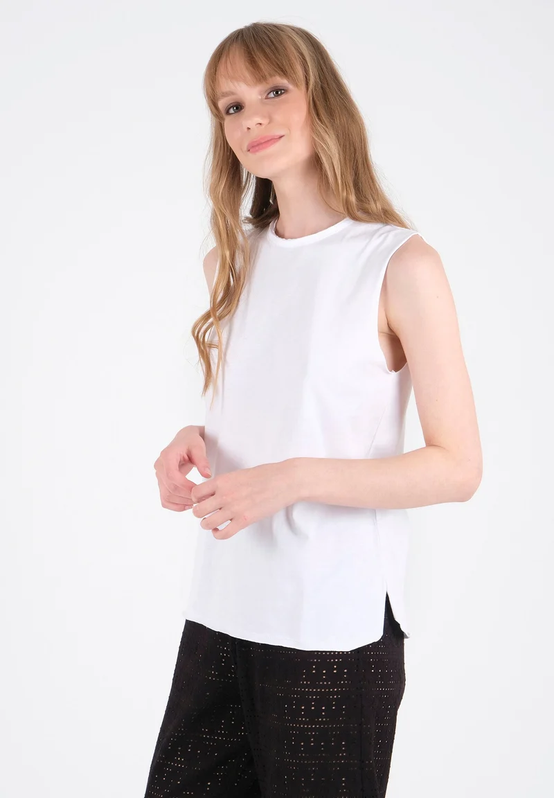 Top aus TENCEL™ Modal und Bio-Baumwolle