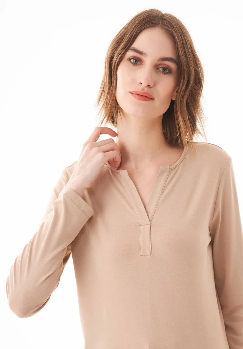 Langarmshirt aus LENZING™ ECOVERO™