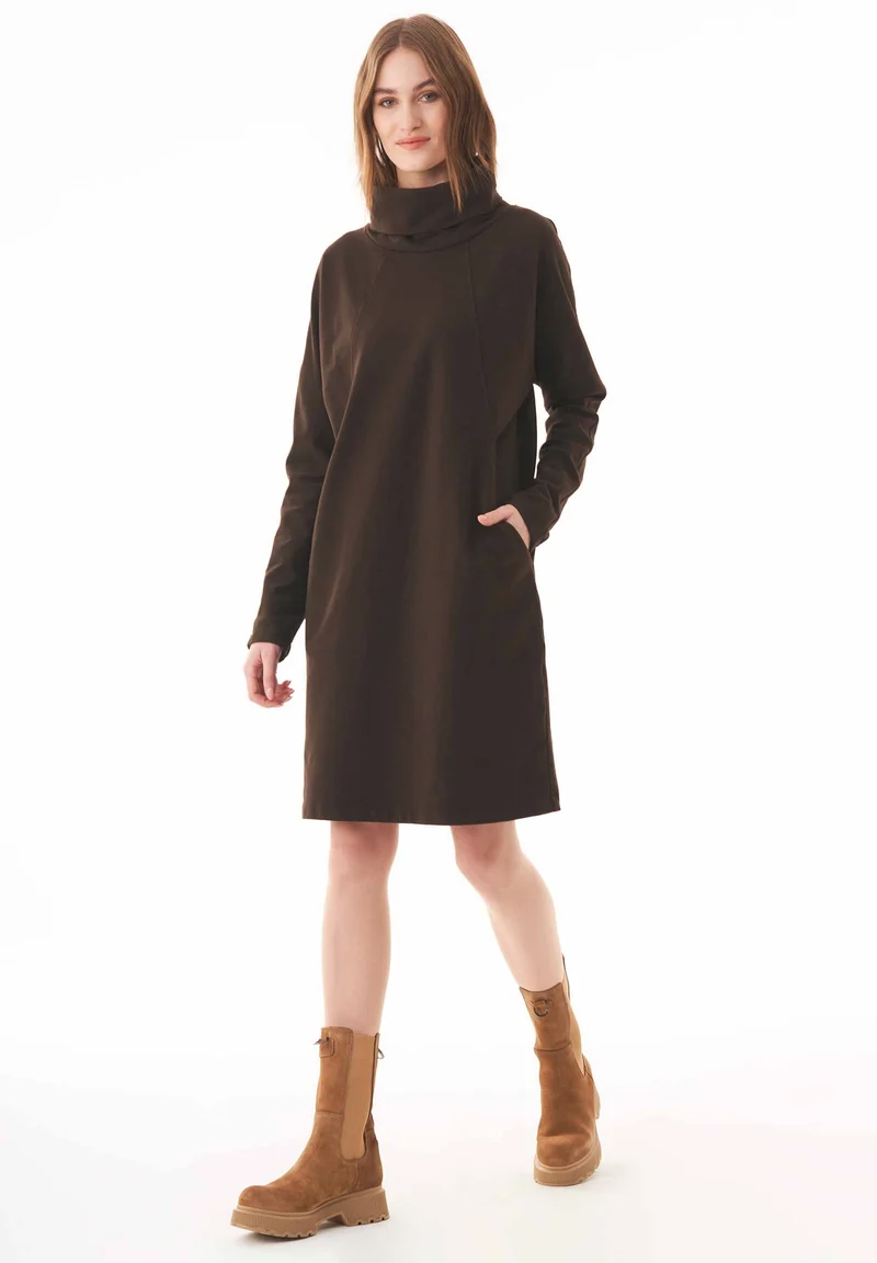 Sweatkleid aus Bio-Baumwolle mit Rollkragen