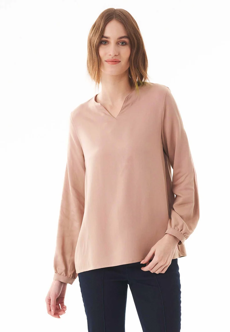 Bluse aus LENZING™ ECOVERO™
