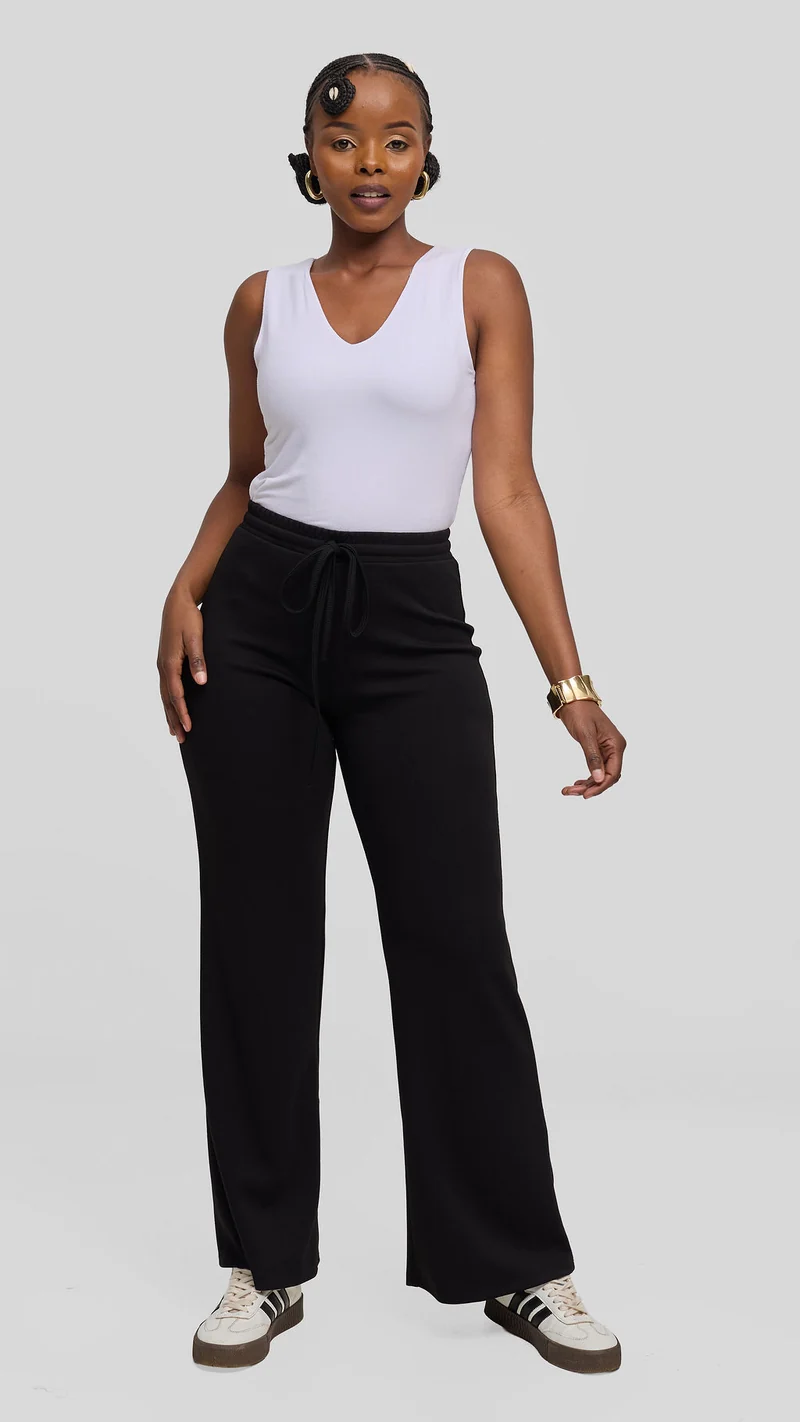 Vivo Straight Pants in Scuba - Black