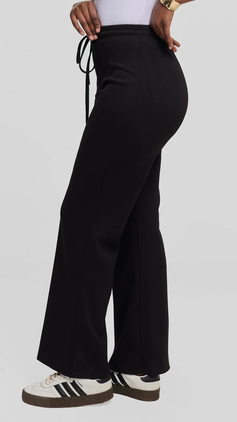 Vivo Straight Pants in Scuba - Black
