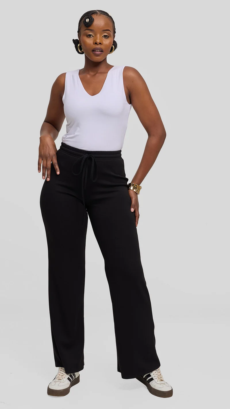 Vivo Straight Pants in Scuba - Black