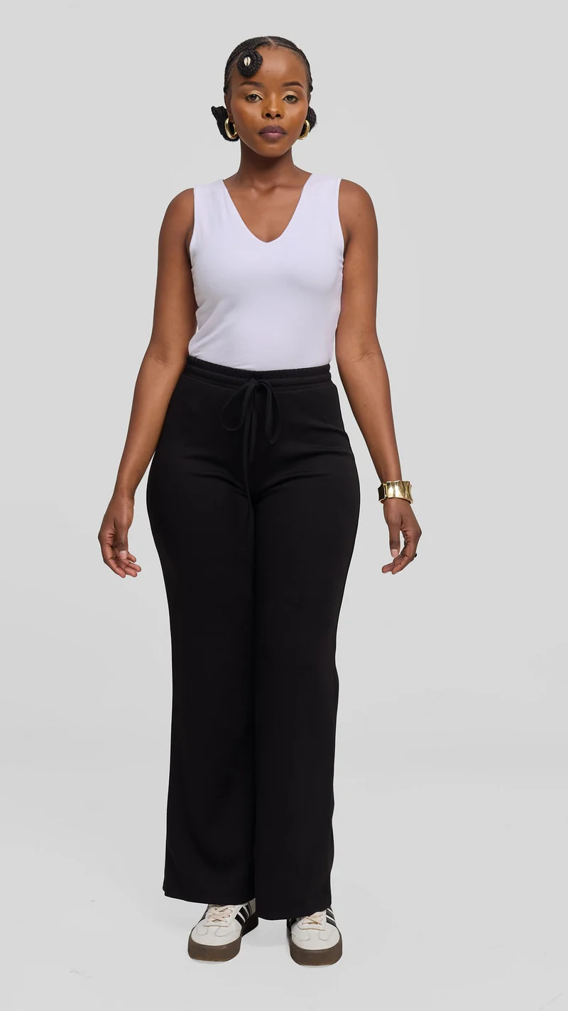 Vivo Straight Pants in Scuba - Black