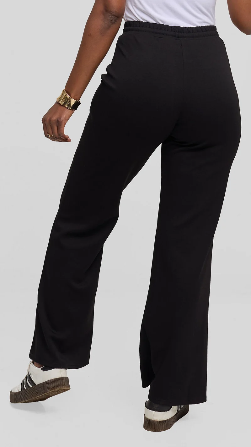 Vivo Straight Pants in Scuba - Black