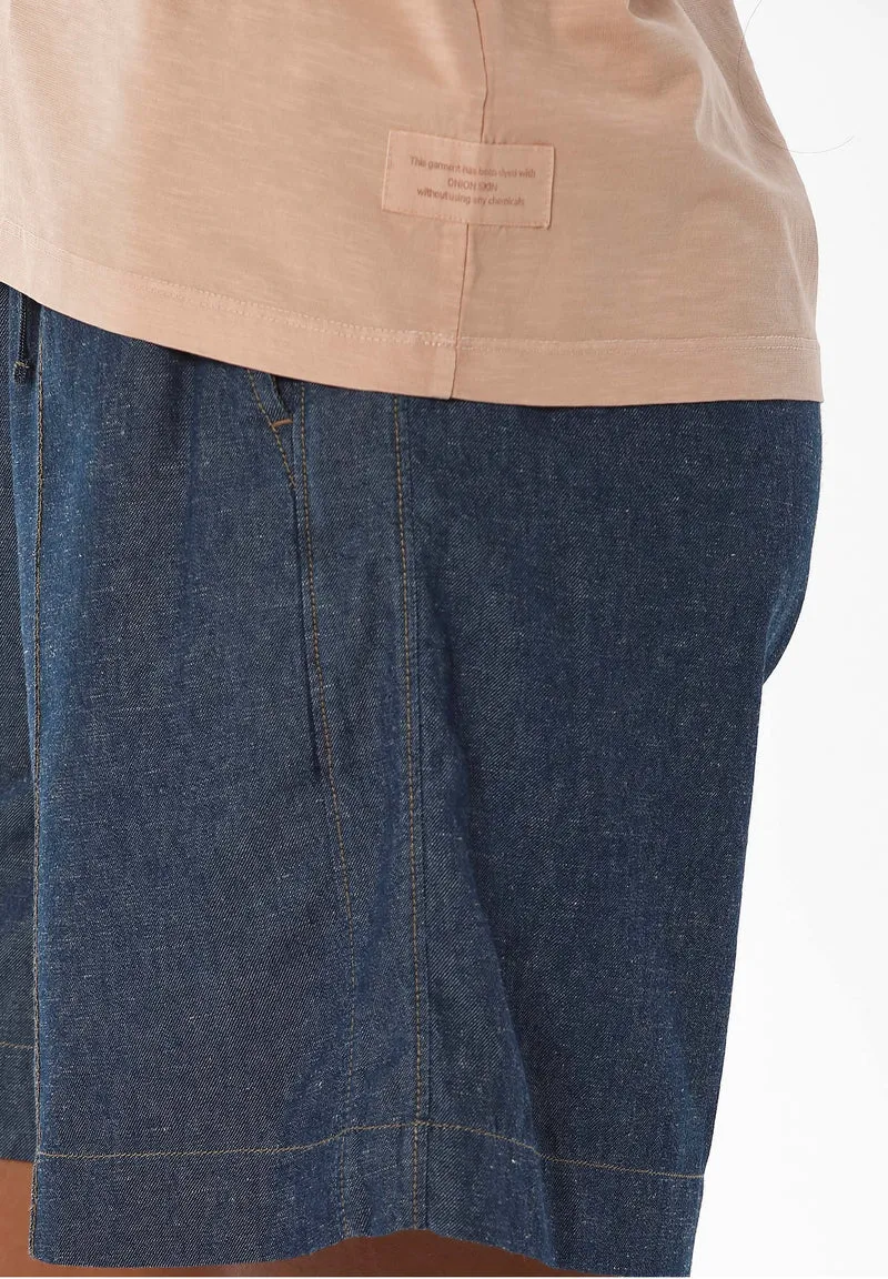 Natural Dyed T-Shirt aus Bio-Baumwolle