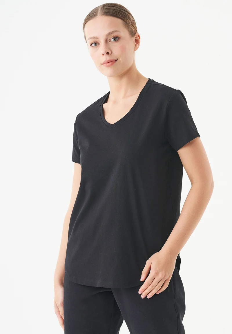 TUBA Basic T-Shirt aus Bio-Baumwolle mit V-Ausschnitt
