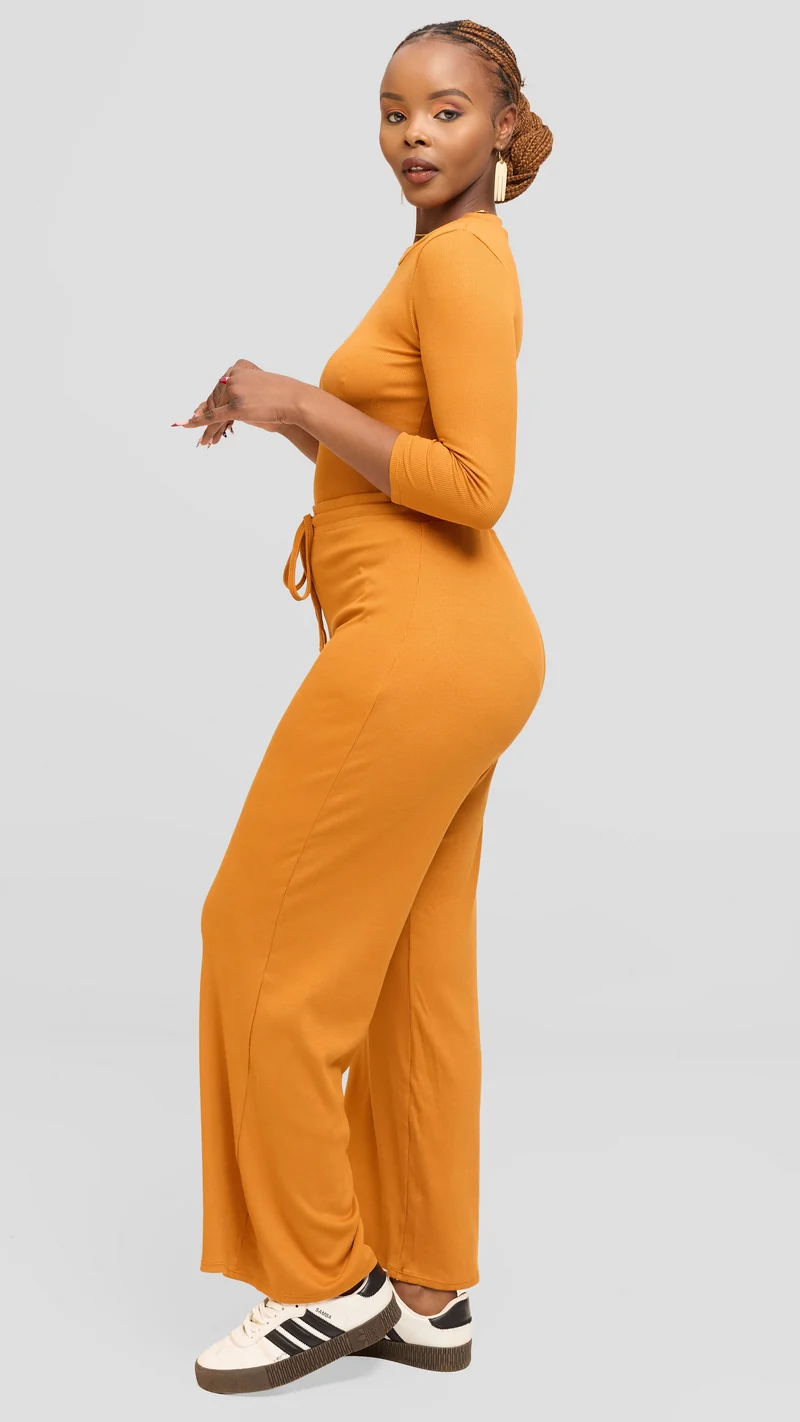 Vivo Lounge Pants in Rib - Dark Mustard