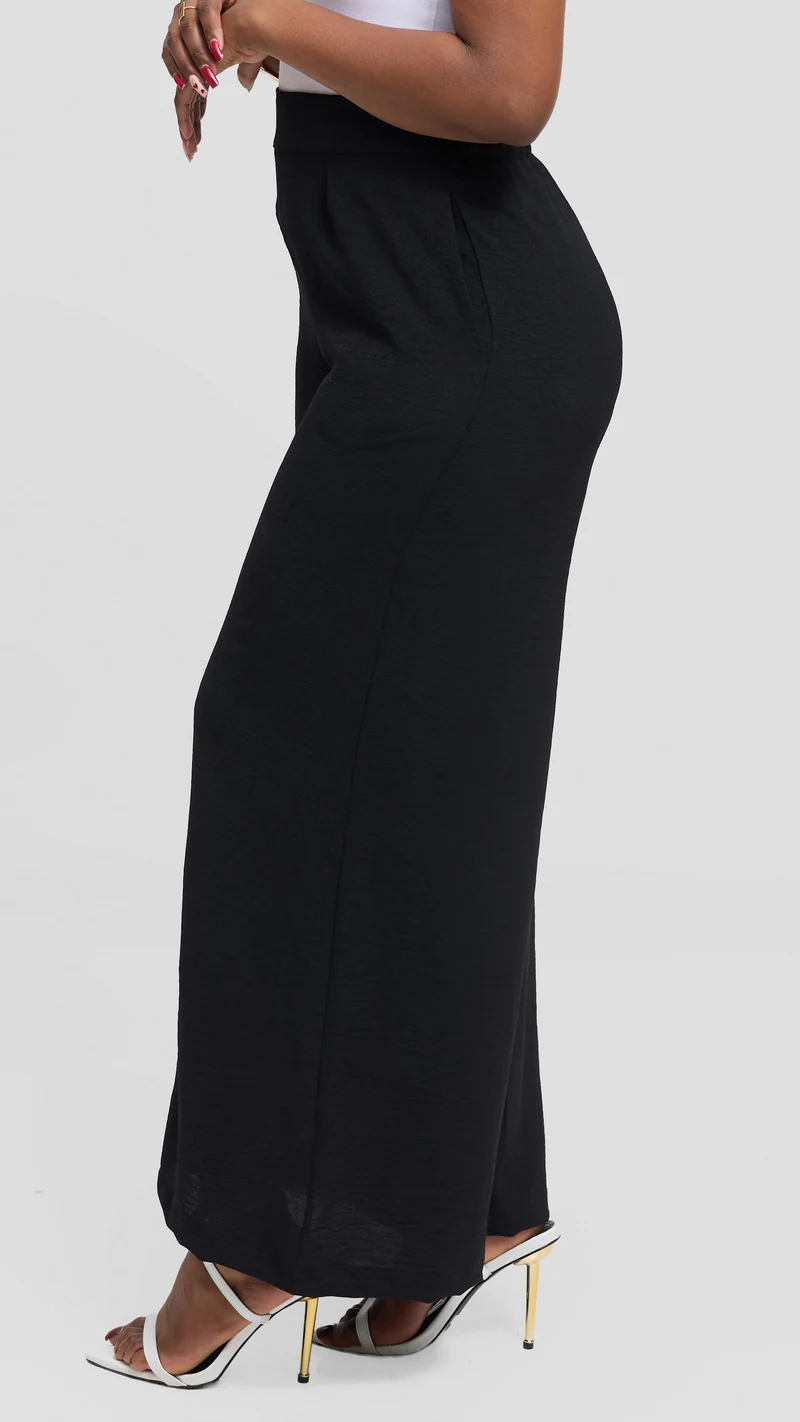 Vivo Wide Leg Pants in Crepe - Black