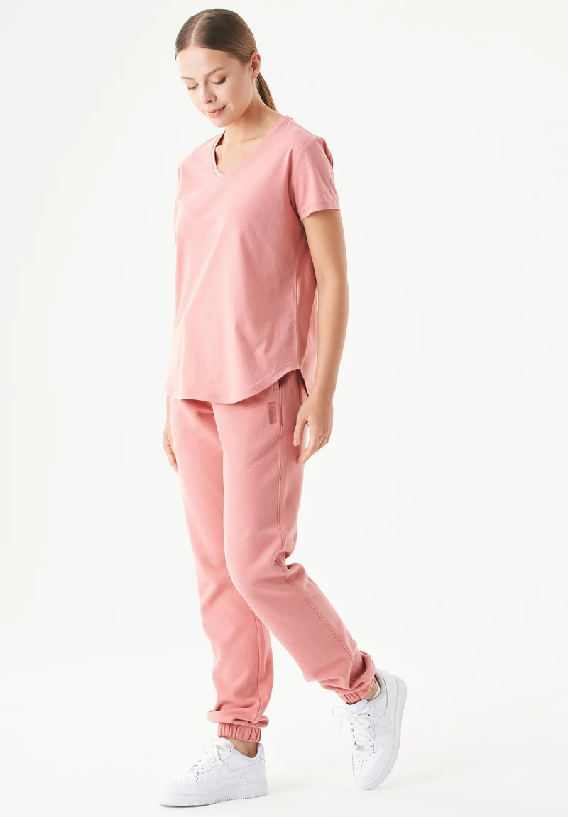 TUBA Basic T-Shirt aus Bio-Baumwolle mit V-Ausschnitt