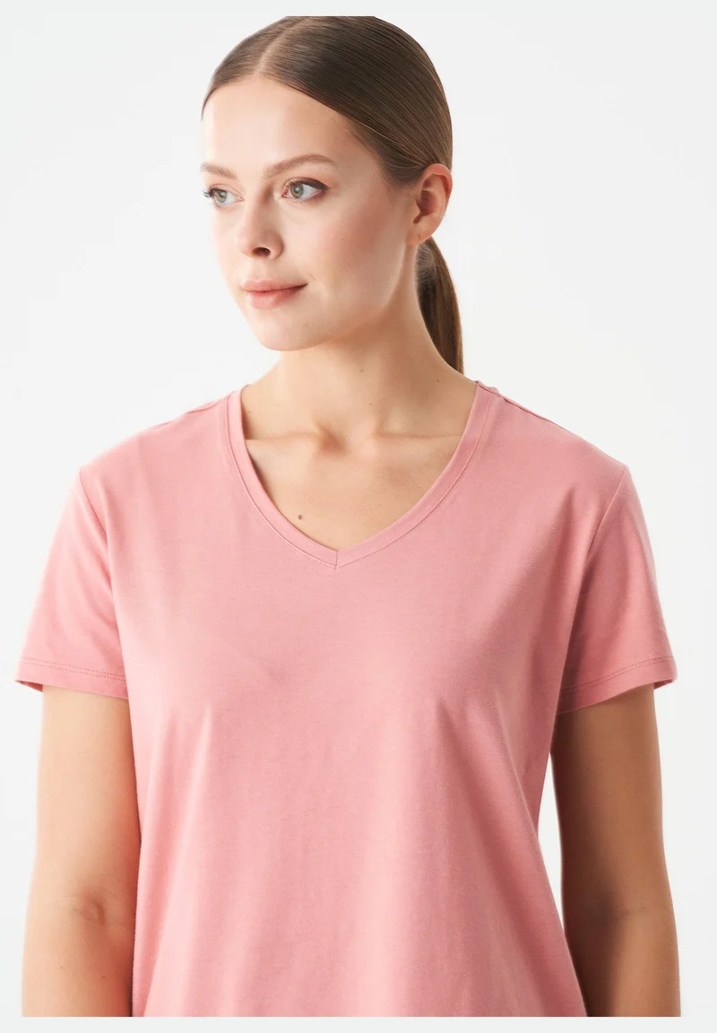 TUBA Basic T-Shirt aus Bio-Baumwolle mit V-Ausschnitt