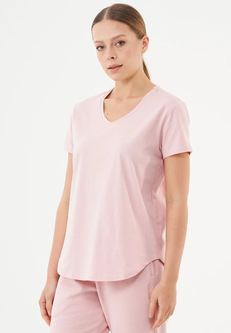 TUBA Basic T-Shirt aus Bio-Baumwolle mit V-Ausschnitt