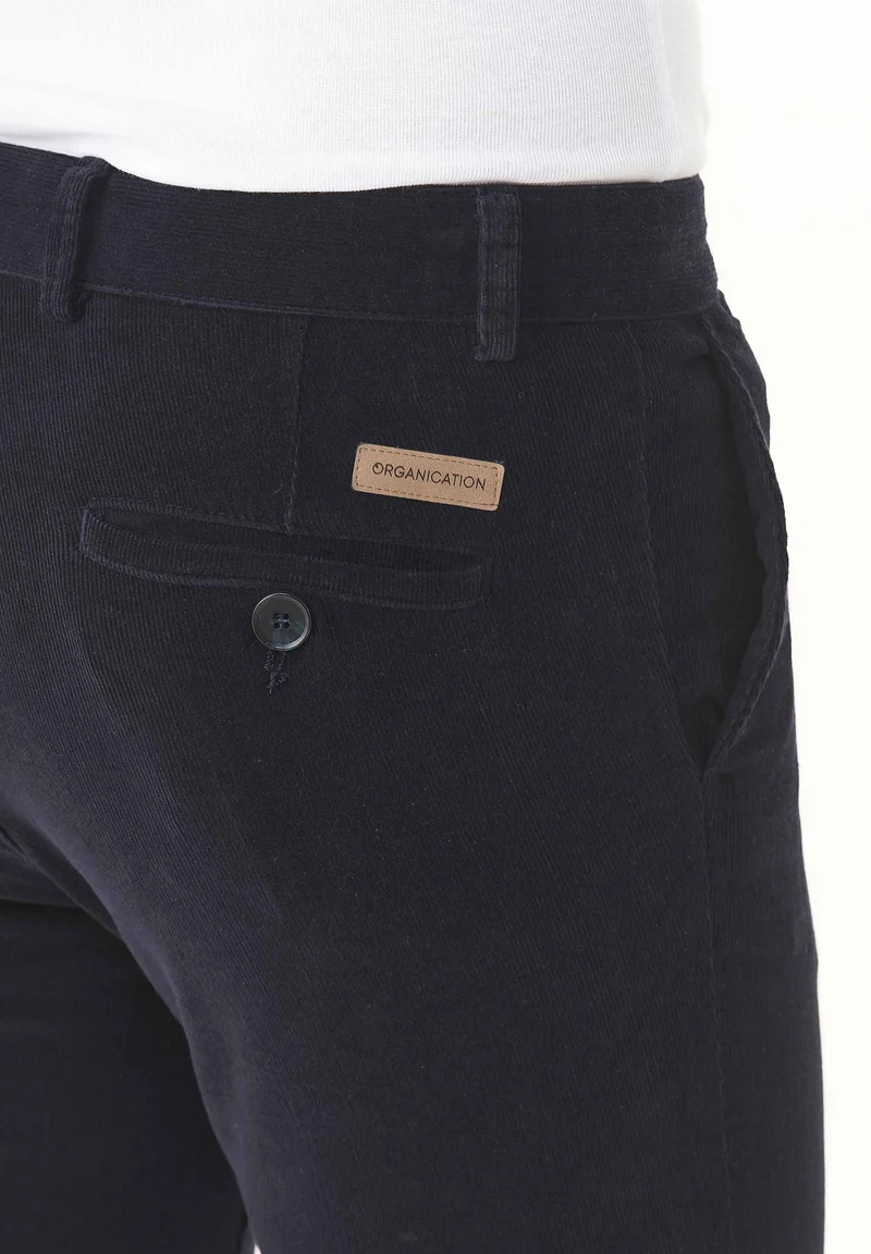 Slim Cordhose aus Bio-Baumwolle